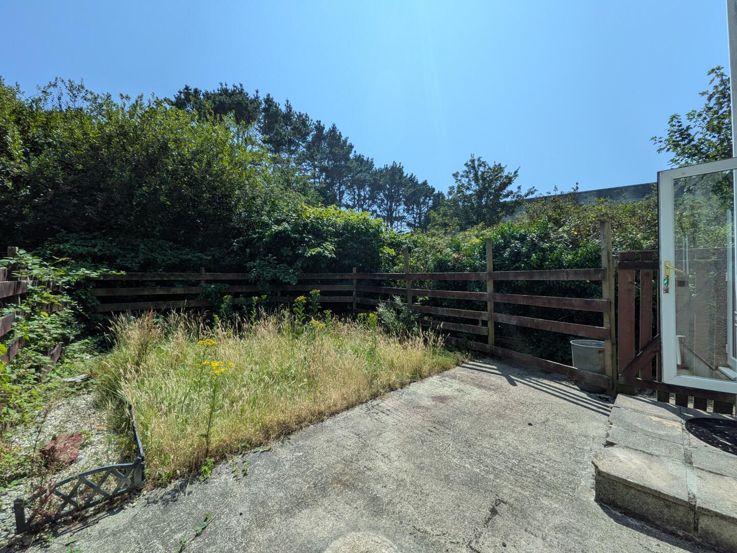 Highburrow Court, Pool, Redruth